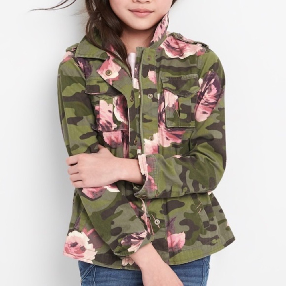Girls Gap Camo and Floral utility jacket
